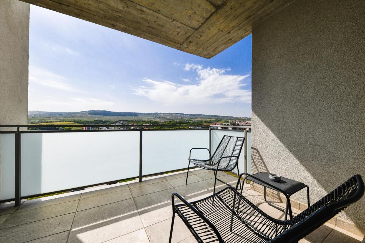 My Place Grand Hill Клуж-Напока Екстериор снимка