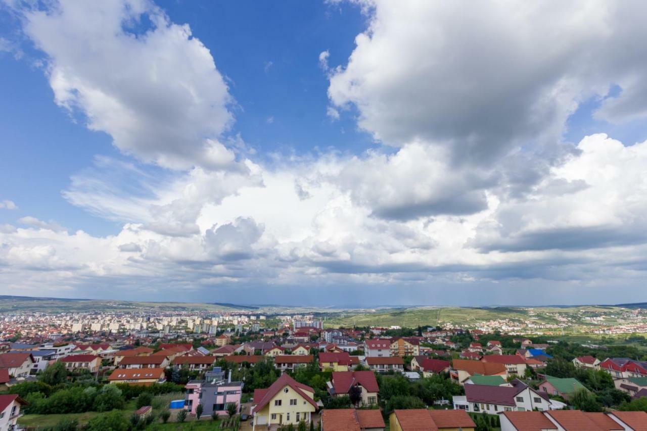 My Place Grand Hill Клуж-Напока Екстериор снимка